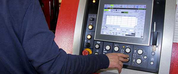 塑膠模具是用t302材質嗎